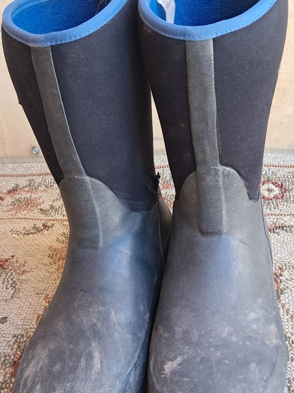 Original Muck Boot Youth Boys Size ? 11 inches